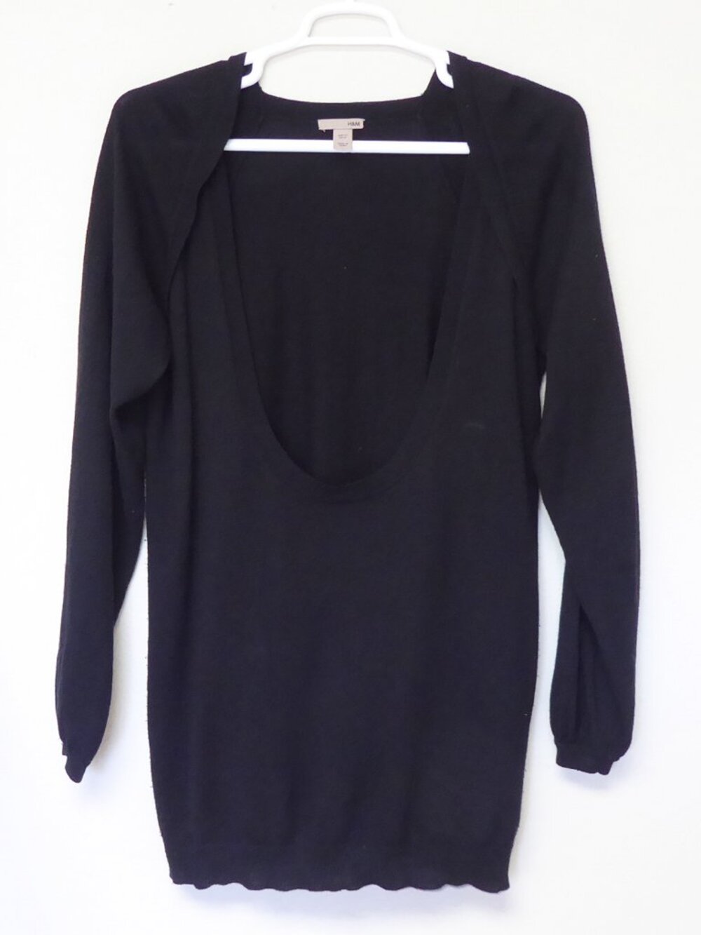 H&M black deep U neckline long sleeve knit sweater dress shrug style size 14